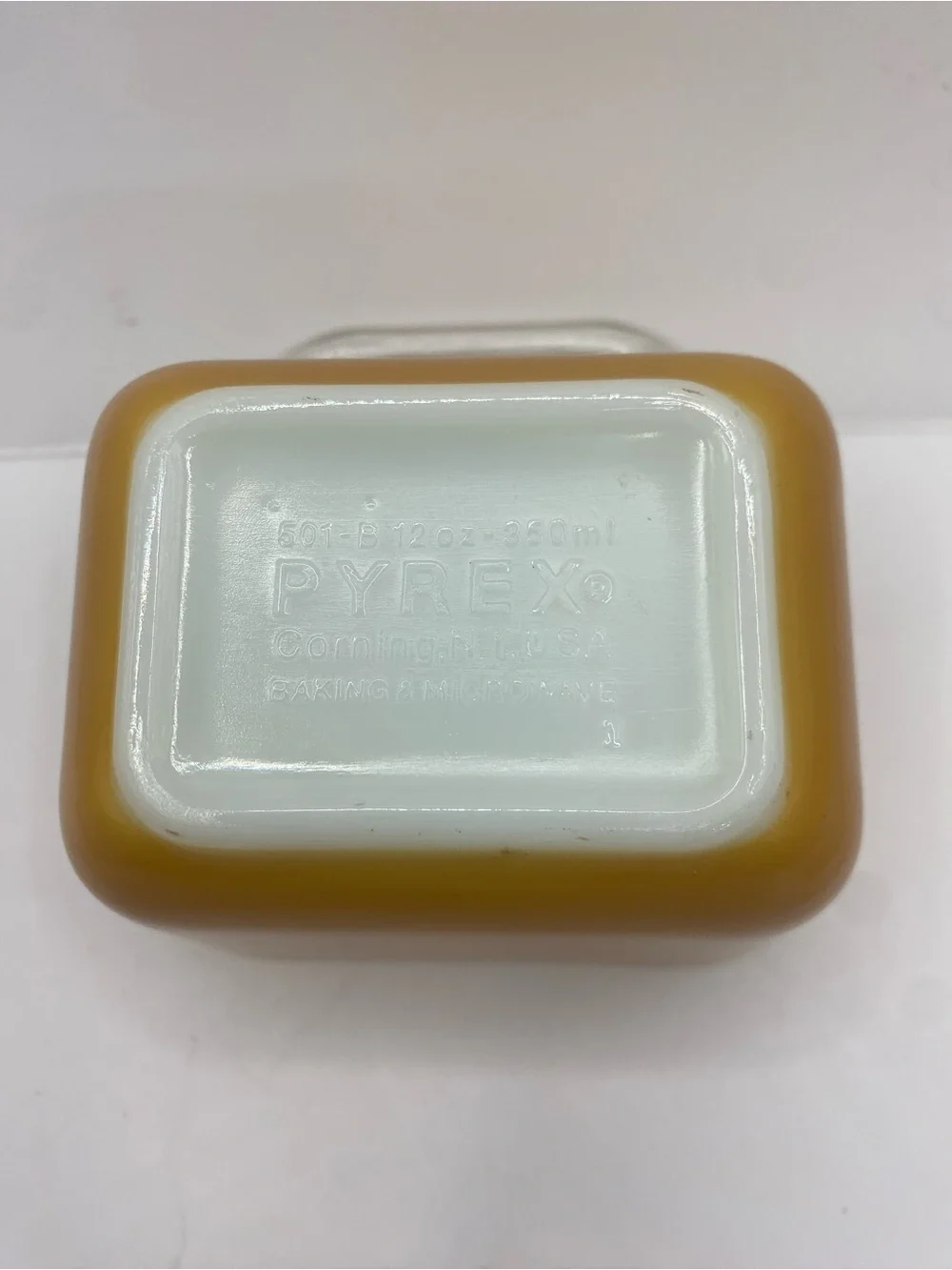 Vintage Pyrex 1 1/2 Cup Small Caramel Color Refrigerator Dish Clear Glass Lid